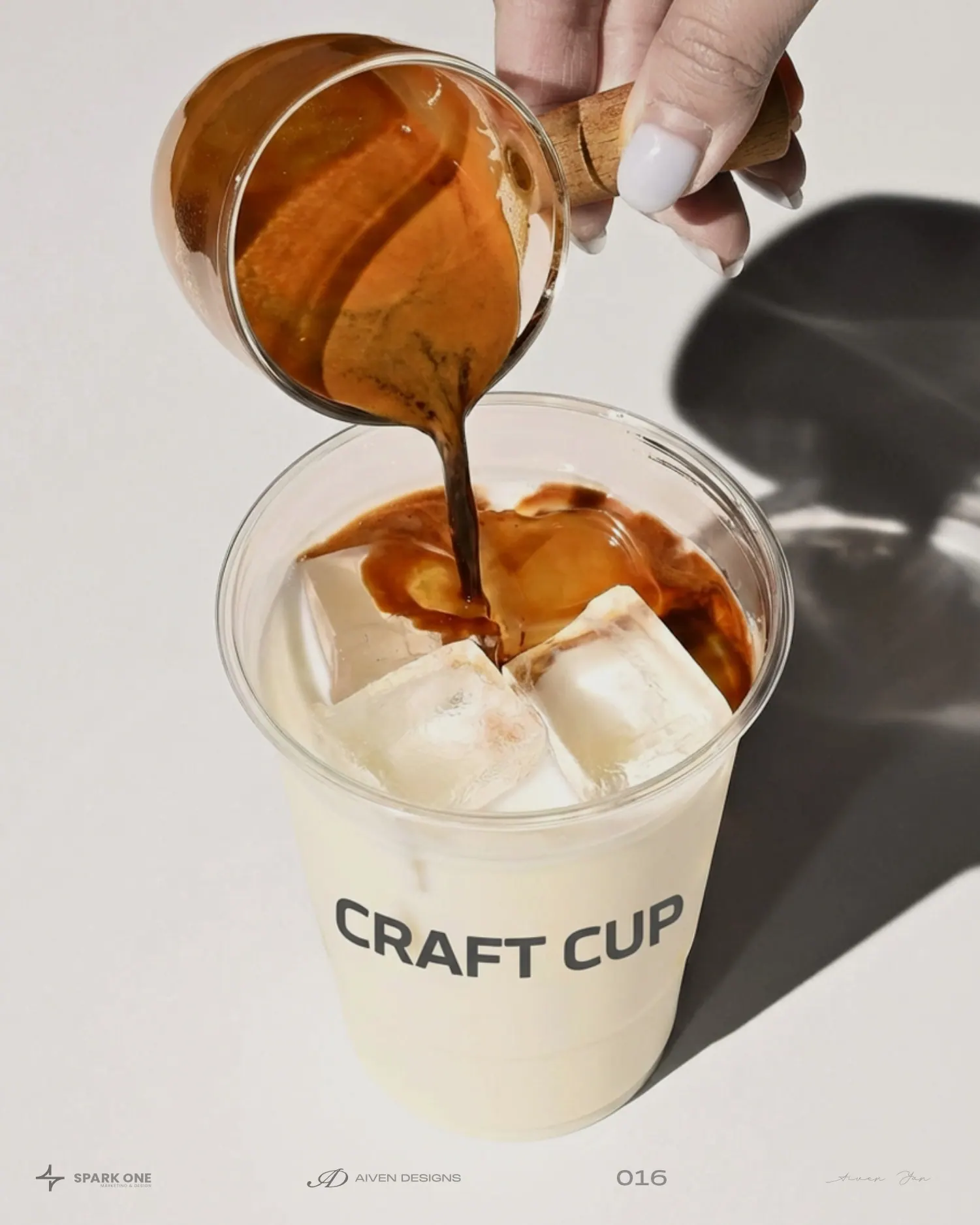 Craft Cup：街区咖啡店的视觉识别（第 8 张，共 9 张）